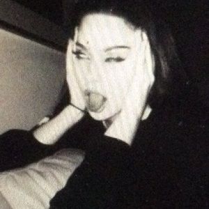 Meet your Posher, Josie